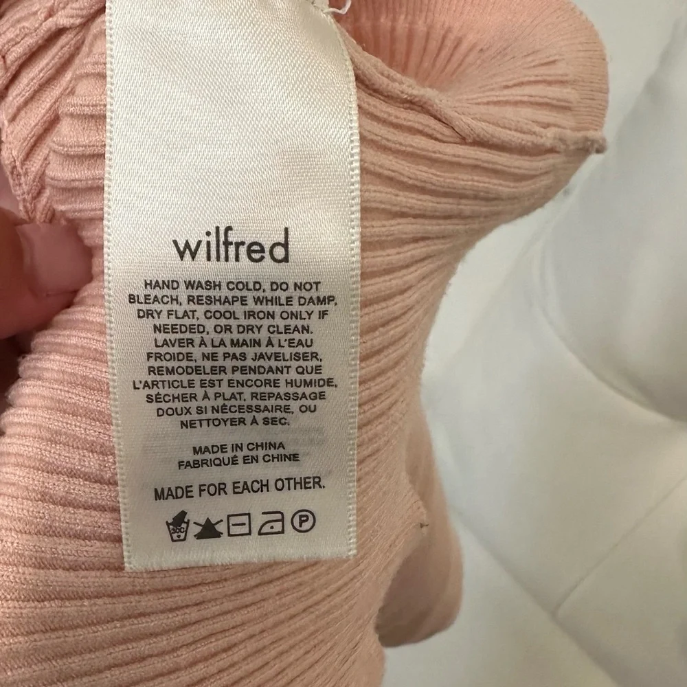 Wilfred light pink top size large - Picture 3 of 3